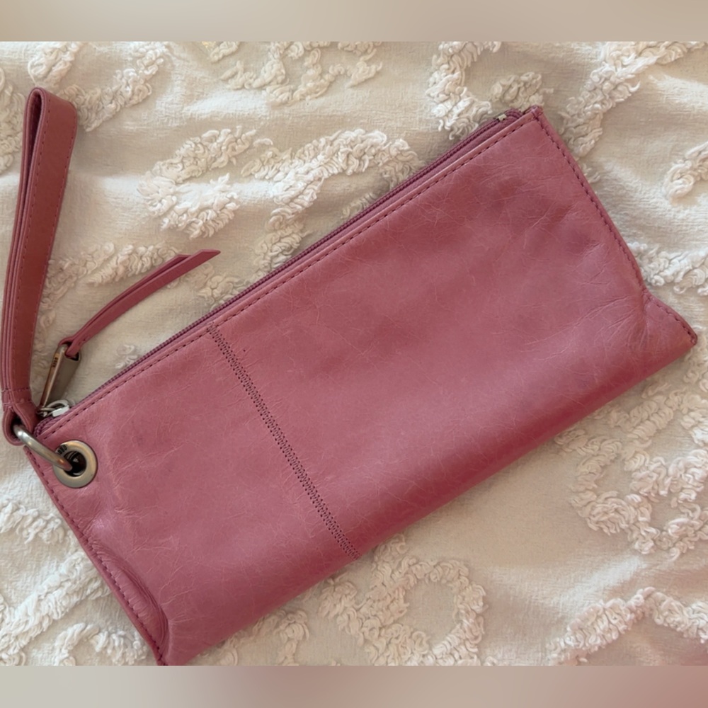 HOBO Vida Mauve Pink Leather Wristlet Clutch